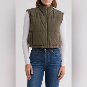 Bundle of 2 Thread Supply Cropped Puff Vest